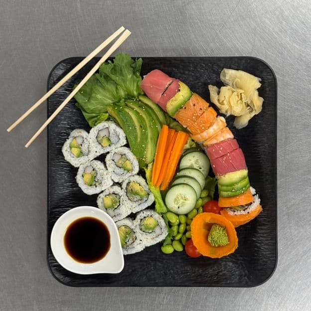 Signature Roll Box